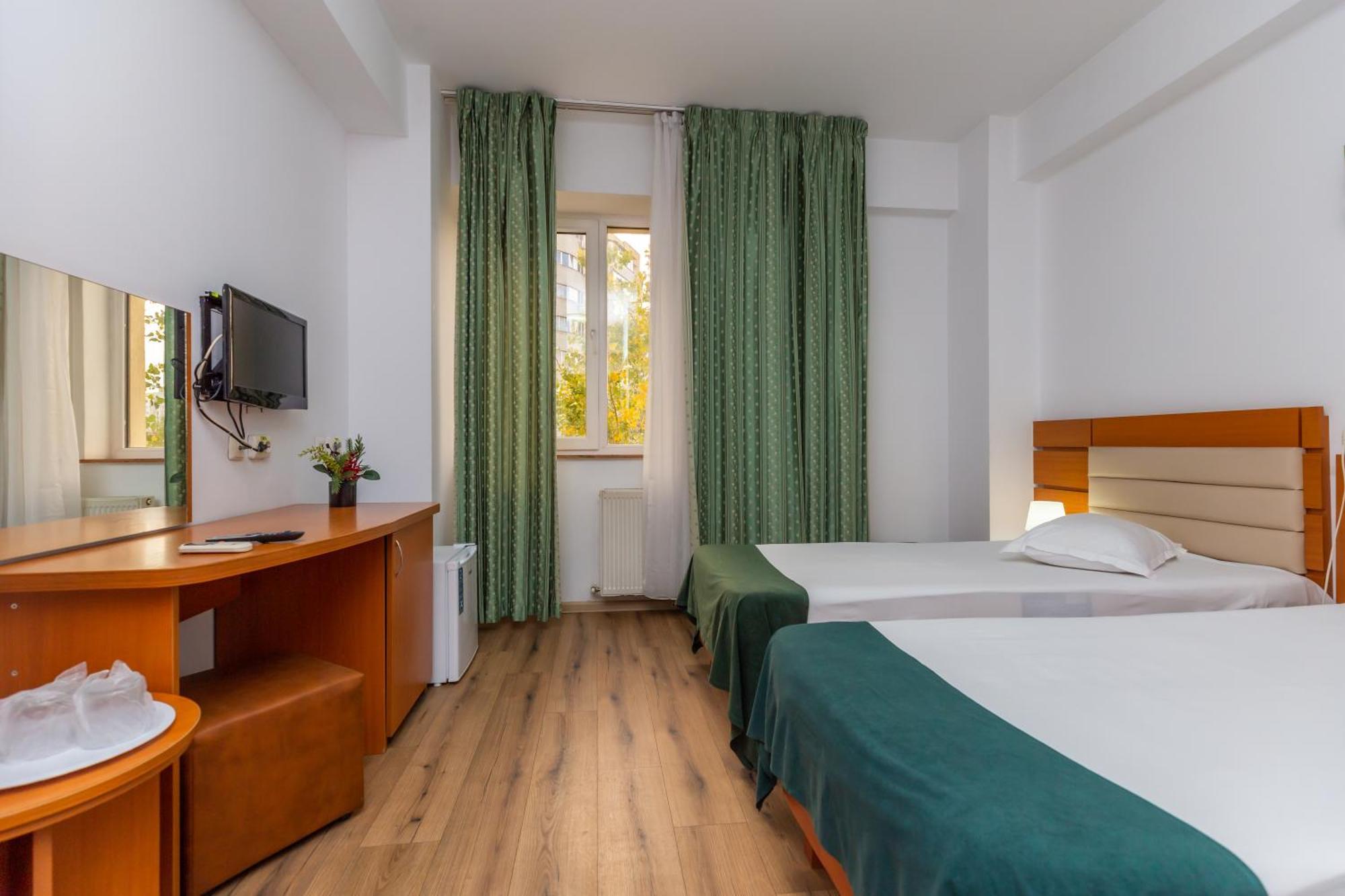Hotel Sir Colentina Bucharest Luaran gambar