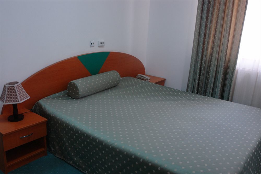 Hotel Sir Colentina Bucharest Luaran gambar